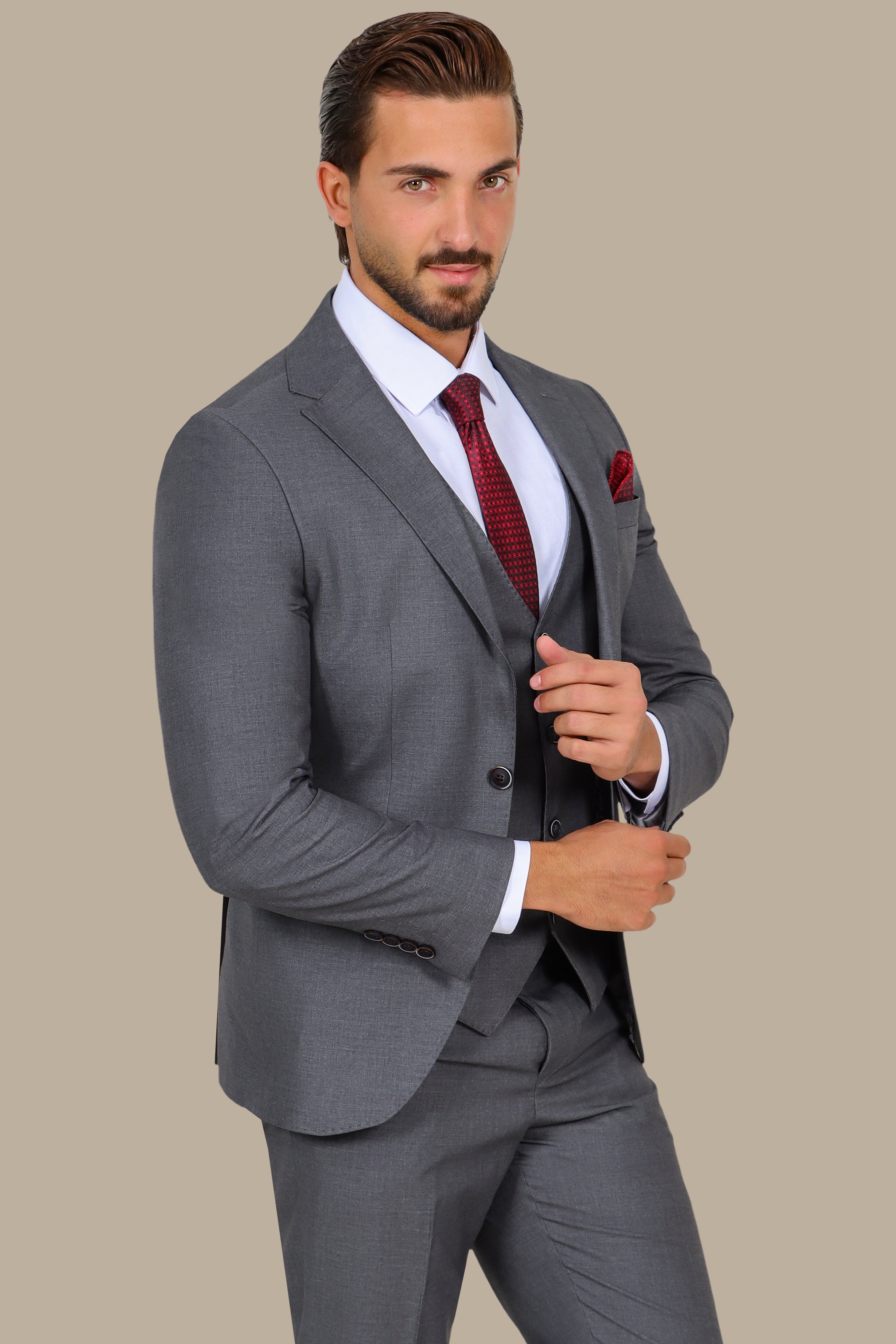 Classic Elegance: 3-Piece Notch Lapel Suit Grey