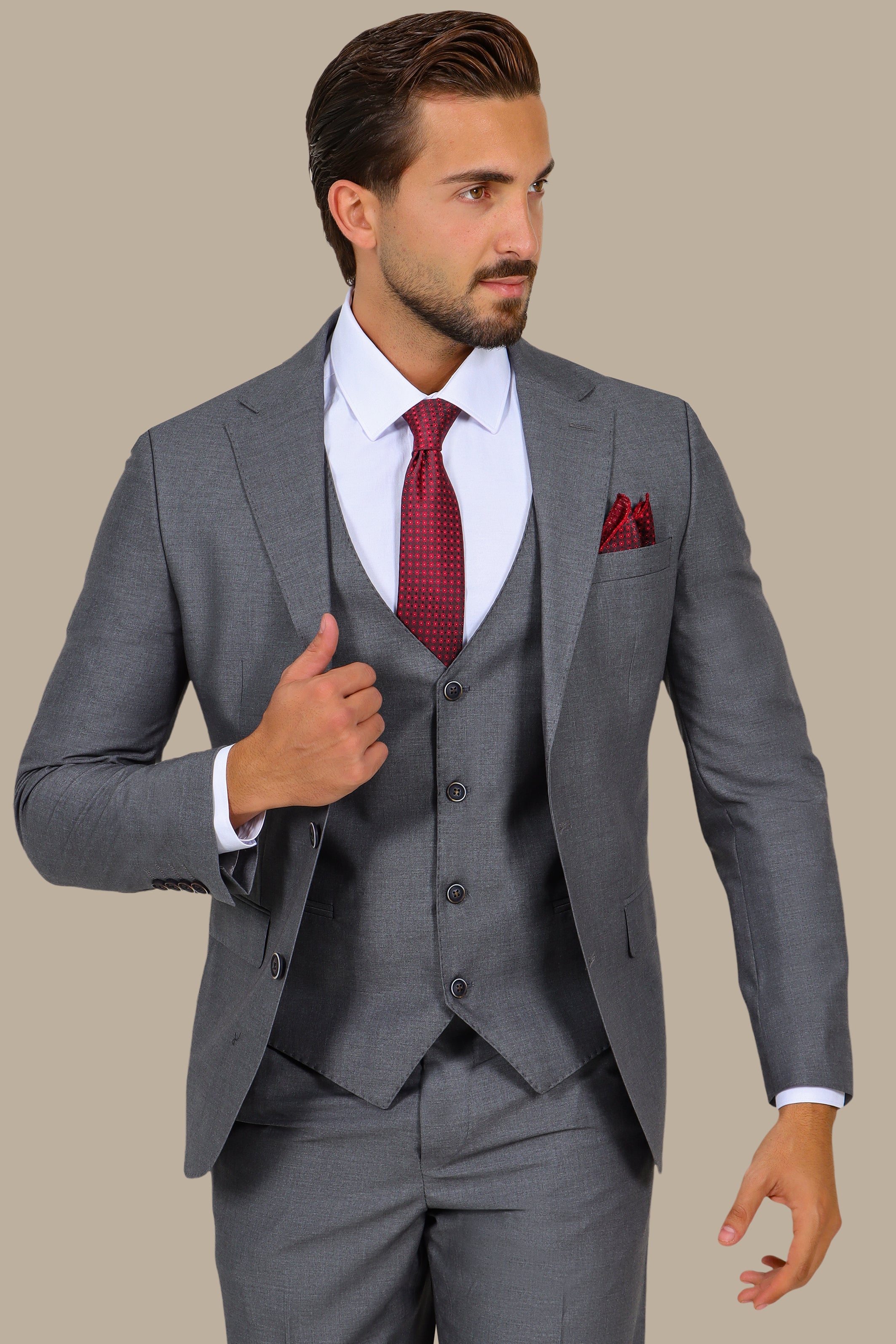 Classic Elegance: 3-Piece Notch Lapel Suit Grey