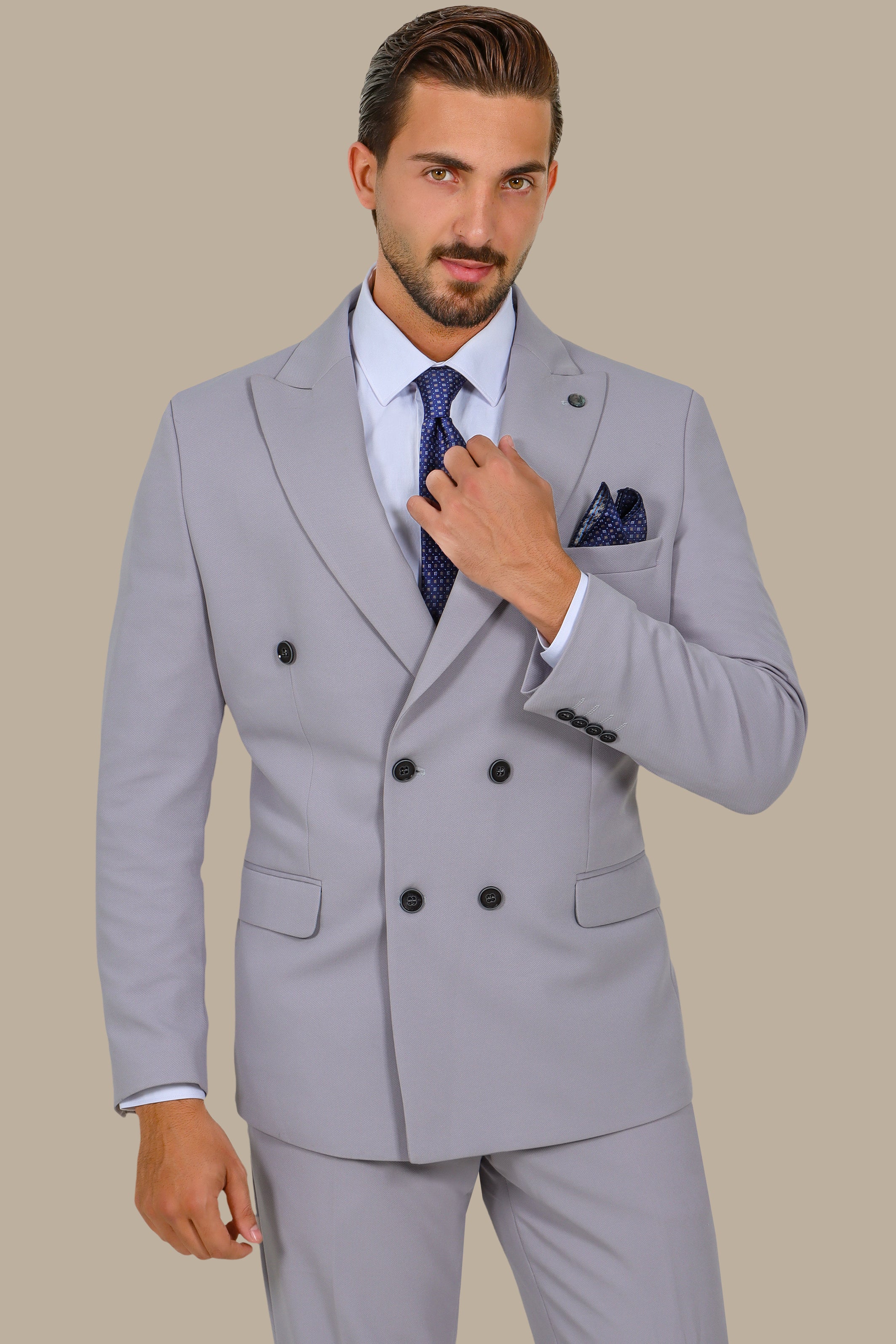 Light Grey Double-Breasted Diamond Pattern Suit