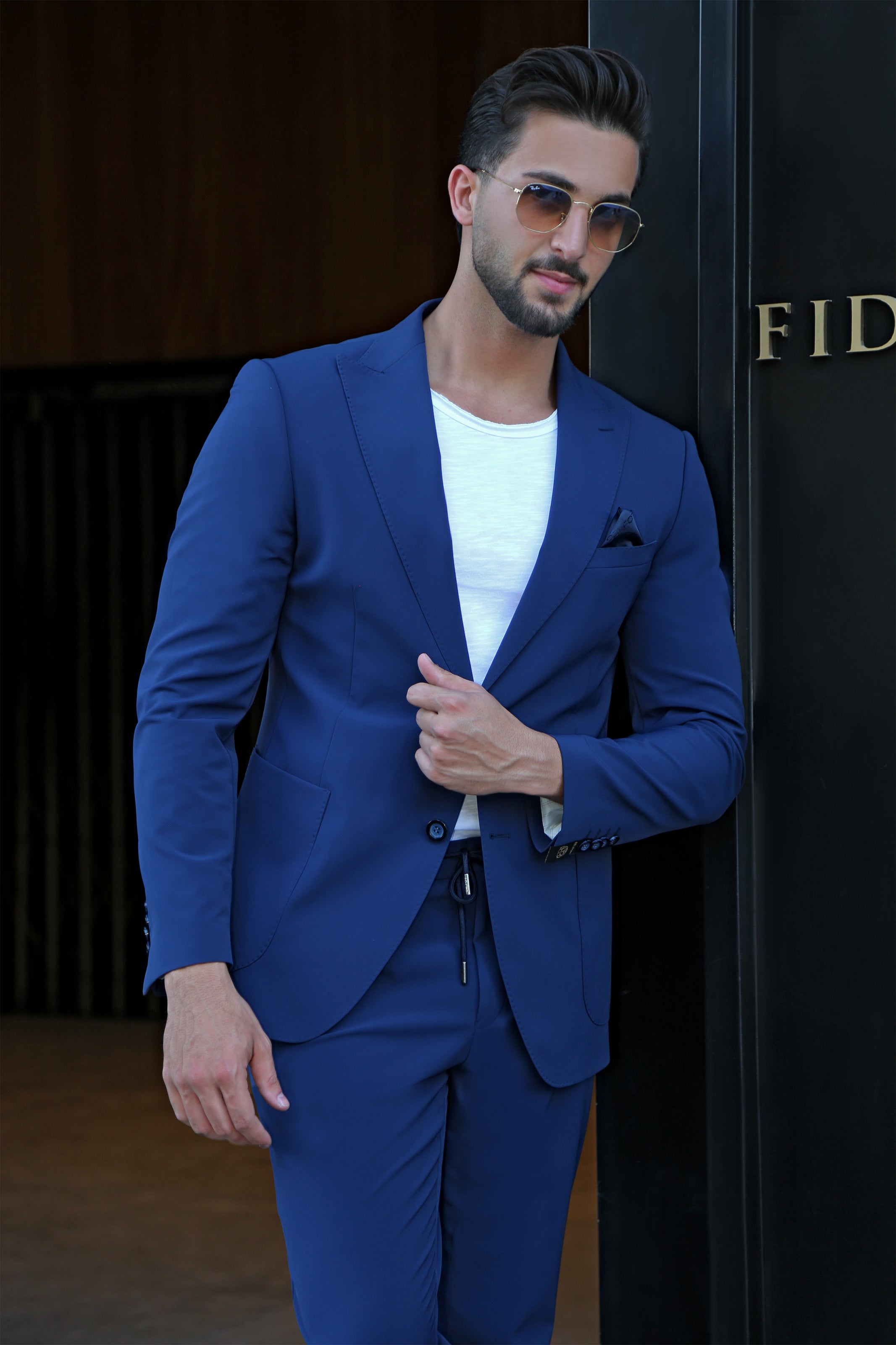 Travel Suit Peak Lapel | Blue