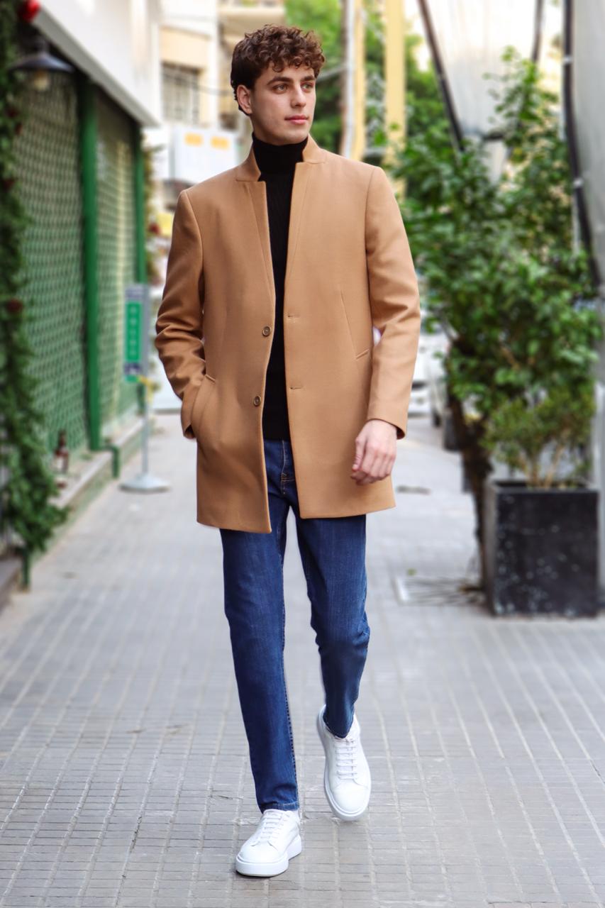 Timeless Beige Chic: The Classic Coat Col Mao in Neutral Elegance