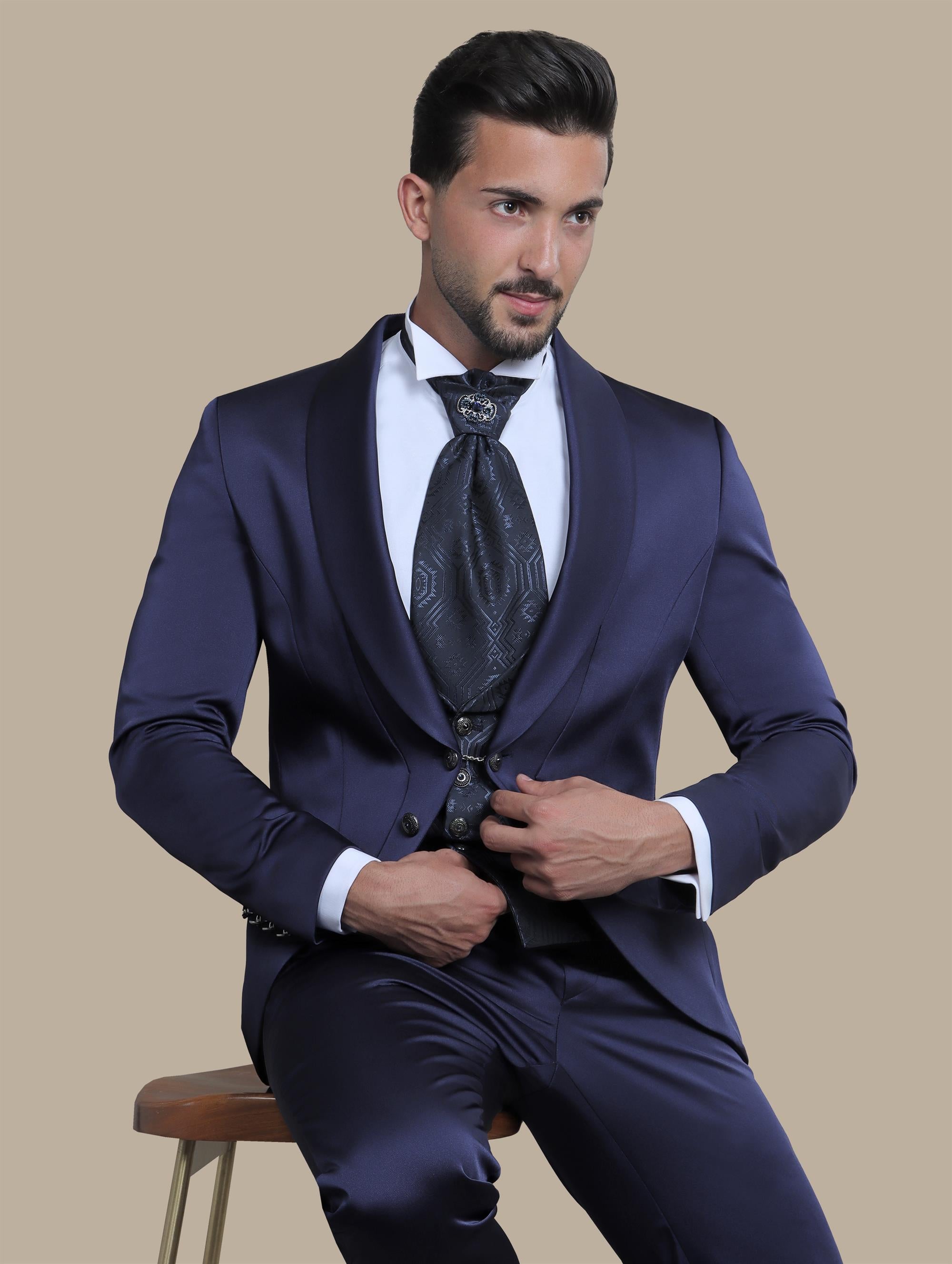 Indigo 4-Piece Tuxedo with Chale Collar and 6 Buttons