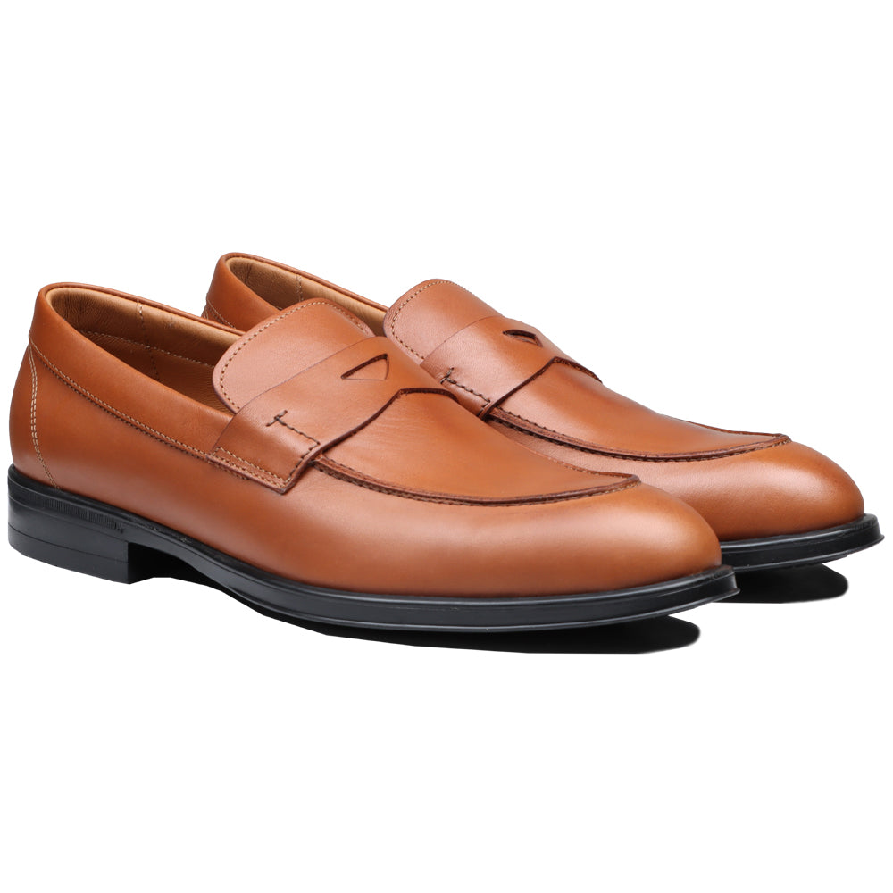 Effortless Elegance: Havan Slip-On Loafers