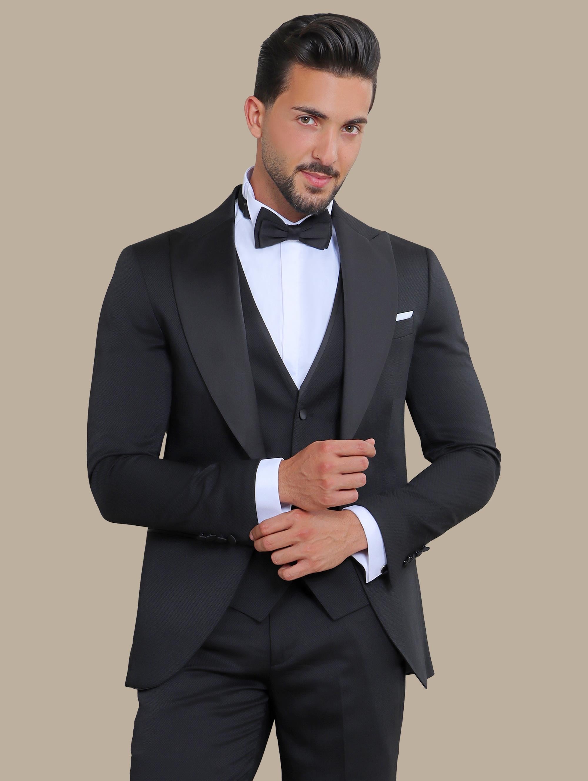 Black 4-Piece Long Tuxedo with Board Structure