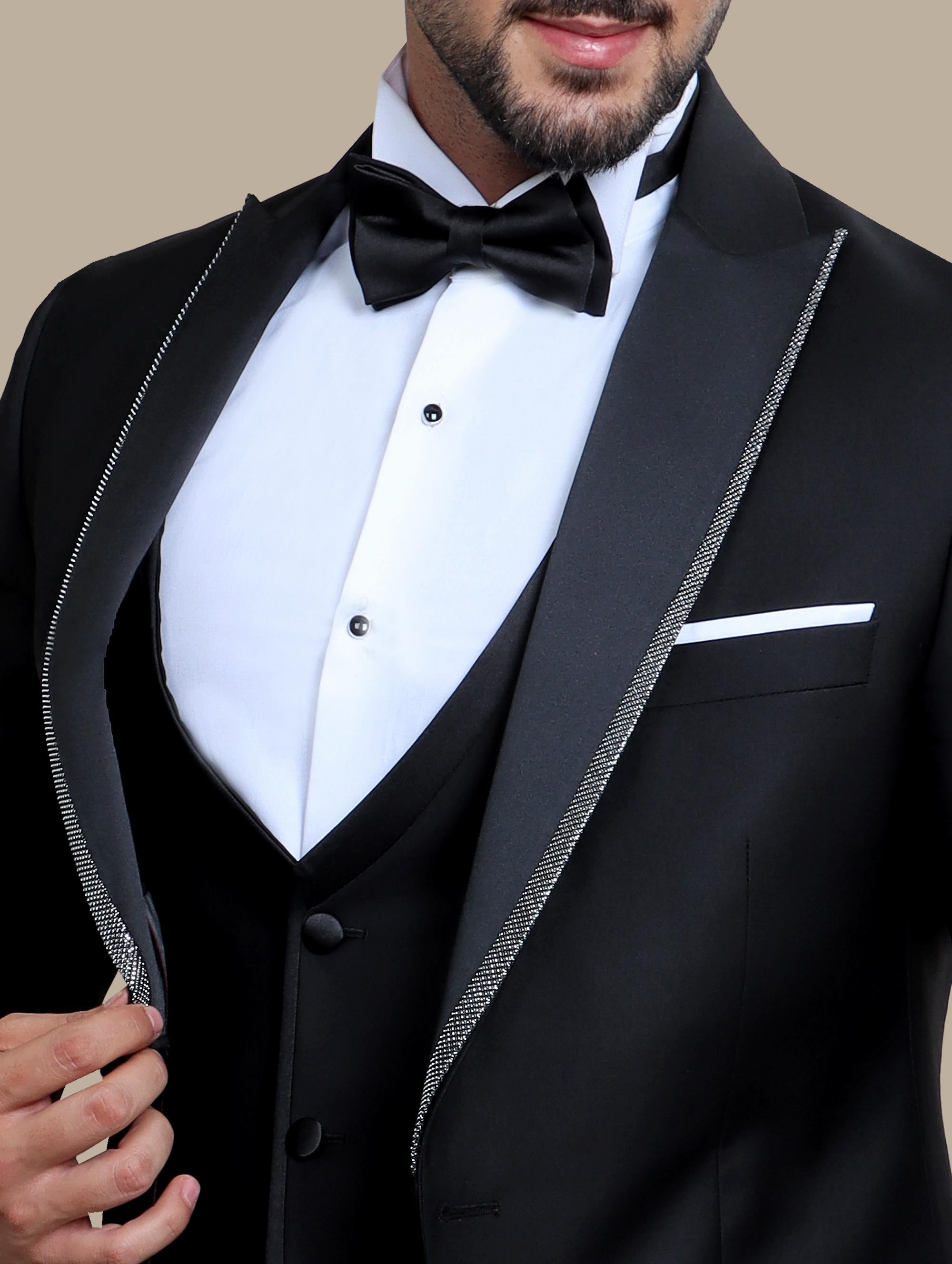 Tuxedo Piping Silver 4 Pcs | Black